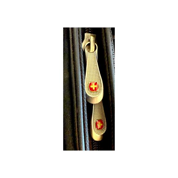 Wenger Swiss Gear Professional Travel Briefcase 15x11 Black w/ Original Notepad - Picture 4 of 9